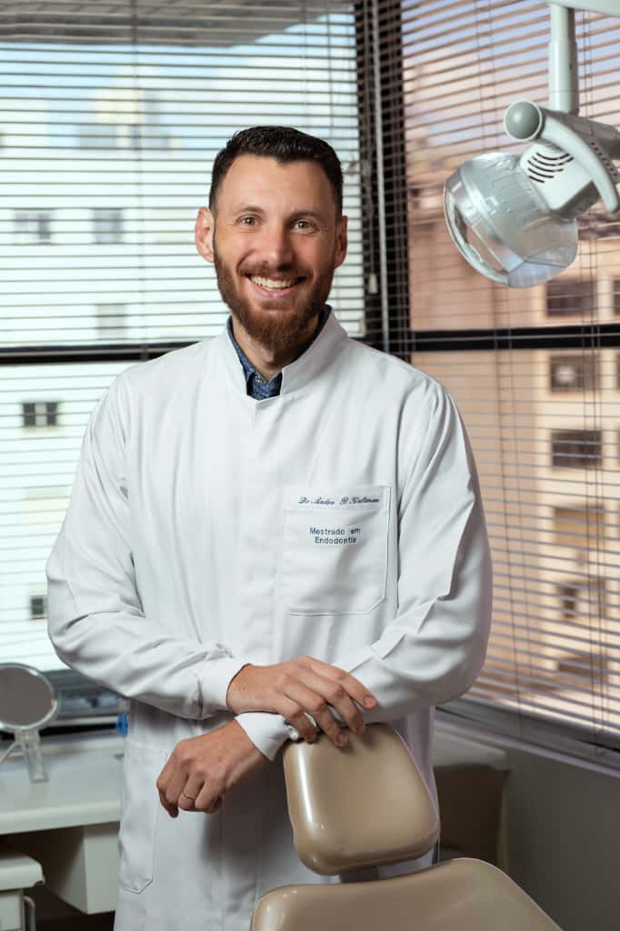 Dr. André B. Caliman - Endodontia